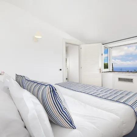 Sleeps 9 Pool Air Con Wifi וילה *