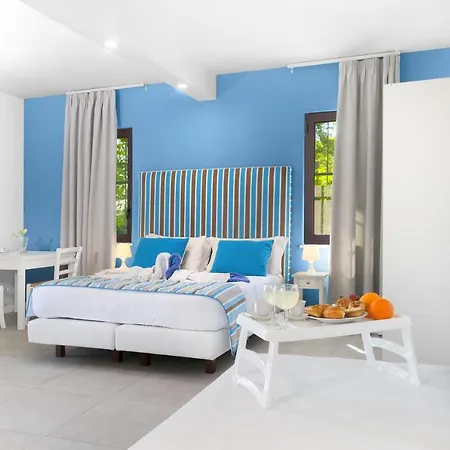 Sleeps 9 Pool Air Con Wifi